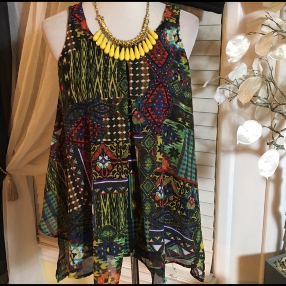 NEW DIRECTIONS SLEEVELESS TOP